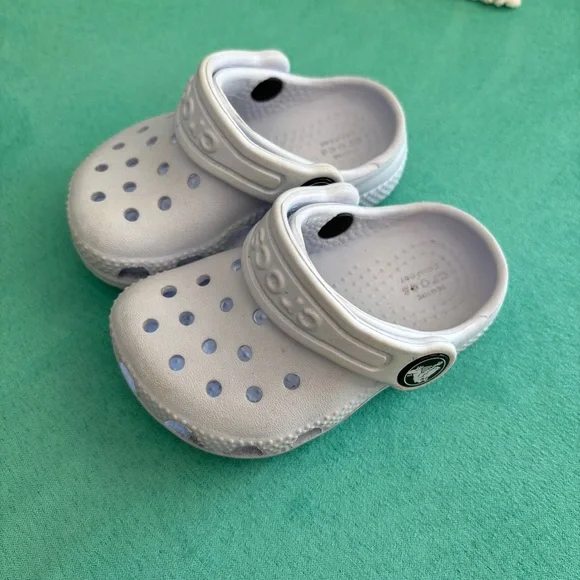 Lilac Purple Baby Crocs - Picture 3 of 3